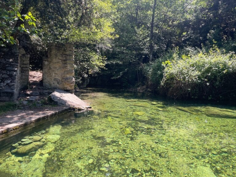 Moulin et retenue eau Urtaca